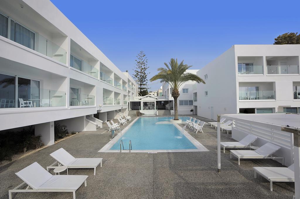 Liquid Hotel Apartments Agia Napa Exterior foto